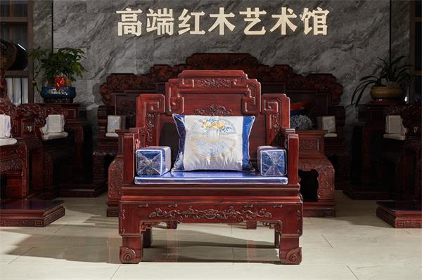 東陽(yáng)紅酸枝精品家具大門戶：匠心制器，帶您回歸精致中式生活