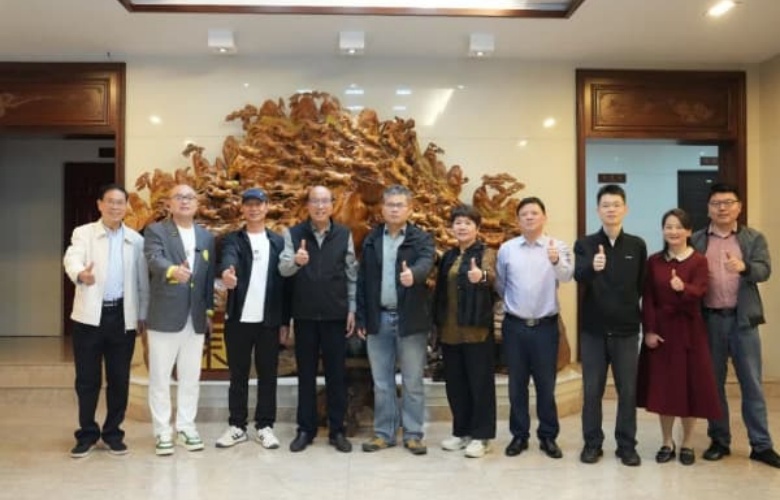 浙江省民政廳社會(huì)組織服務(wù)中心主任高志濤一行蒞臨卓木王參觀(guān)指導(dǎo)