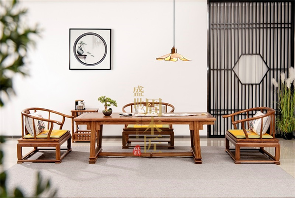 新會(huì)刺猬紫檀家具品牌：盛世周木匠成就空間“風(fēng)格自由”